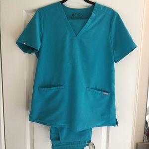 Teal Medium Scrub Set